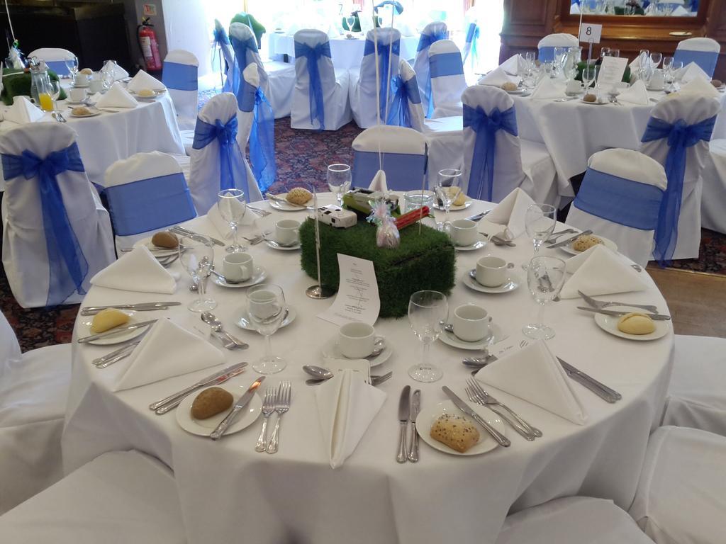 רומזי Potters Heron Hotel מראה חיצוני תמונה