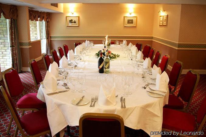 רומזי Potters Heron Hotel מסעדה תמונה