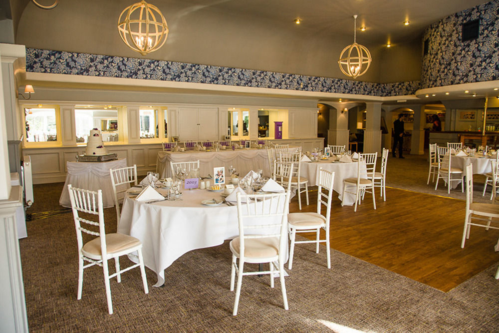 רומזי Potters Heron Hotel מראה חיצוני תמונה