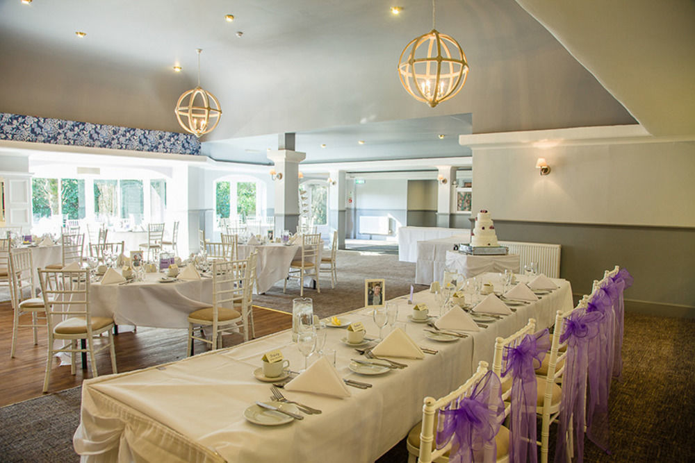 רומזי Potters Heron Hotel מראה חיצוני תמונה