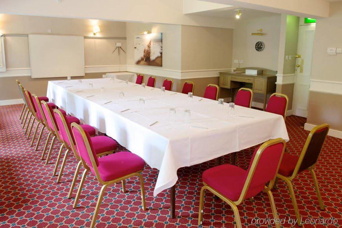 רומזי Potters Heron Hotel מראה חיצוני תמונה
